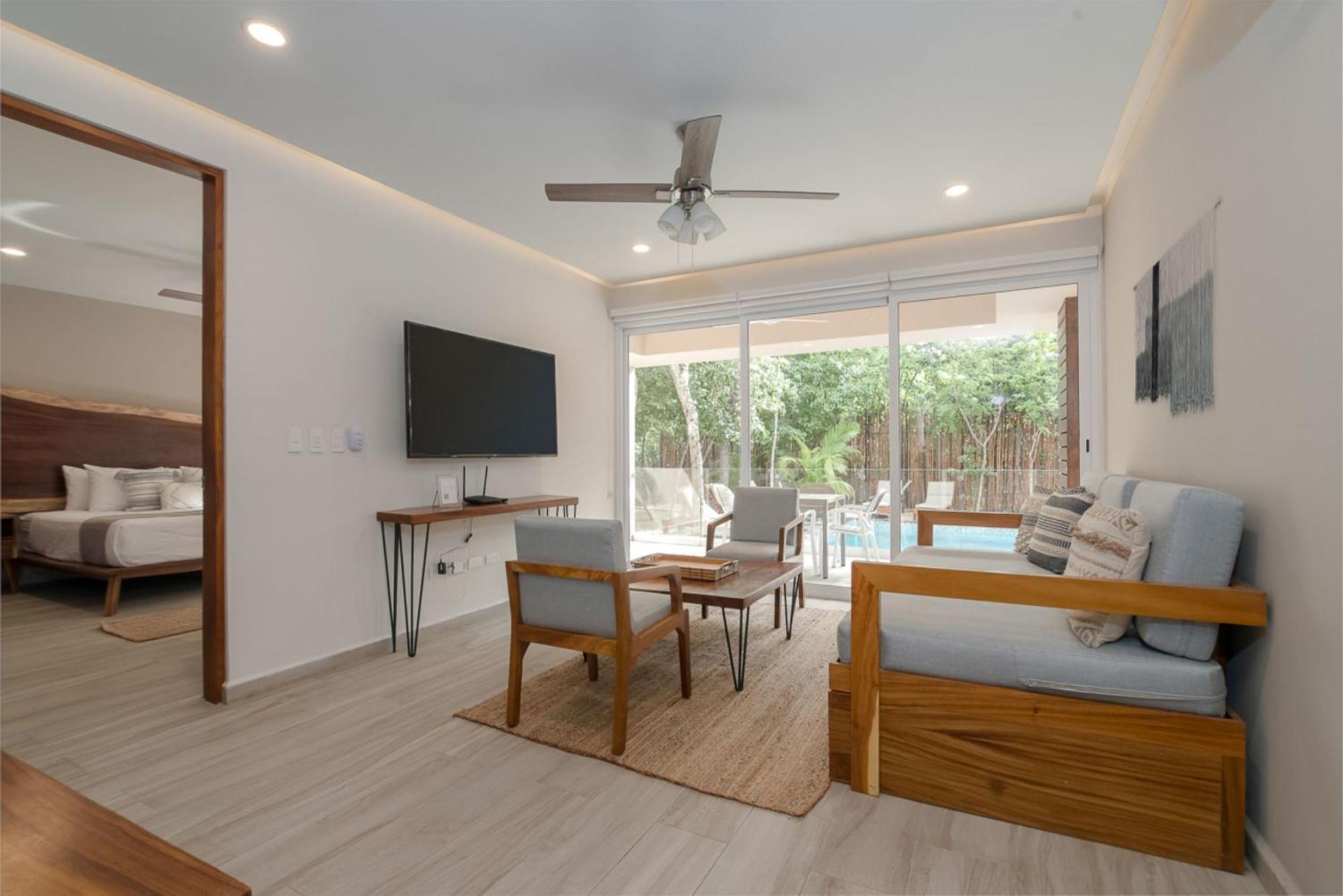 Full Space, 6 Building *