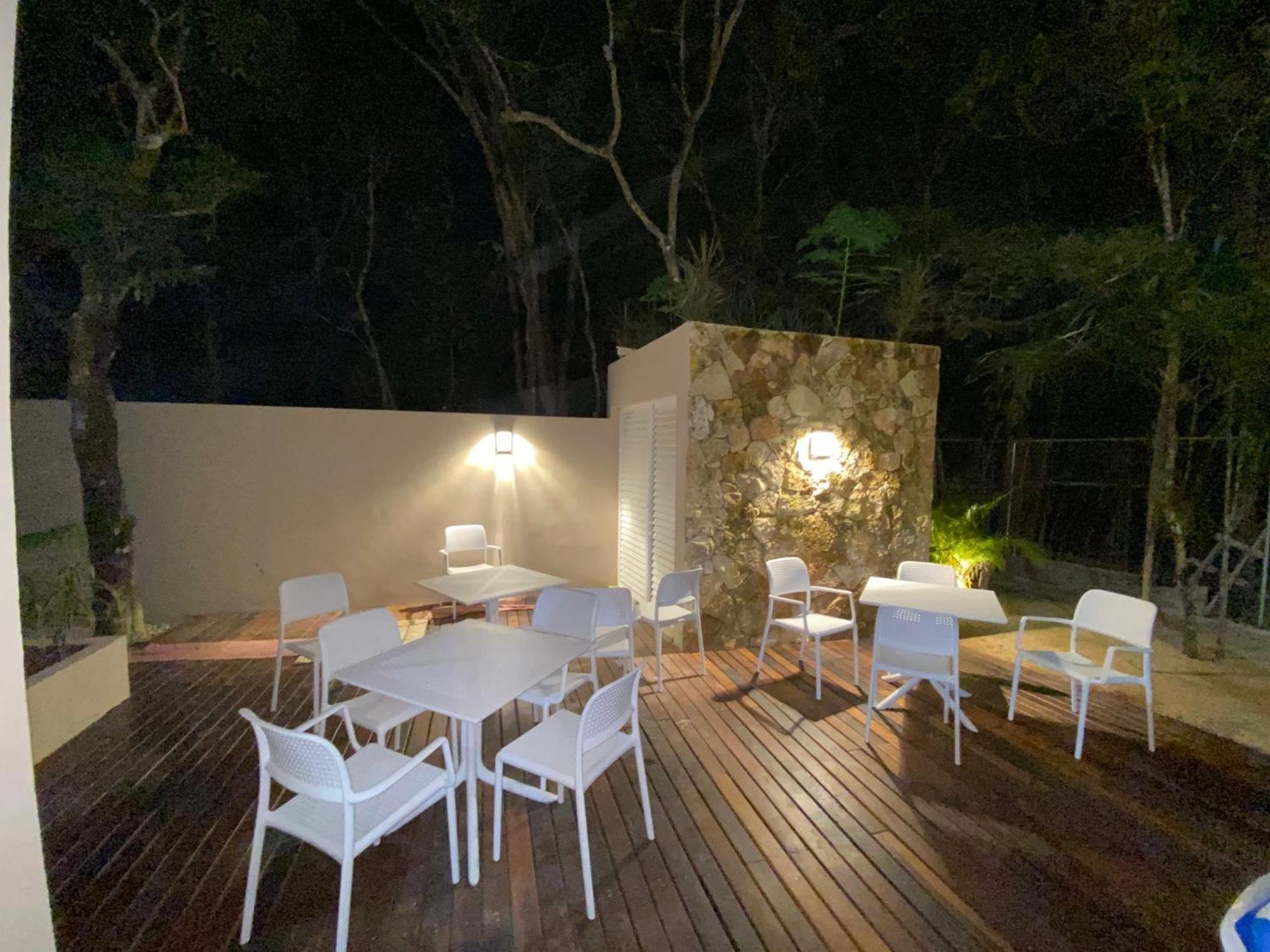 Full Space, 6 Building Apartment *
