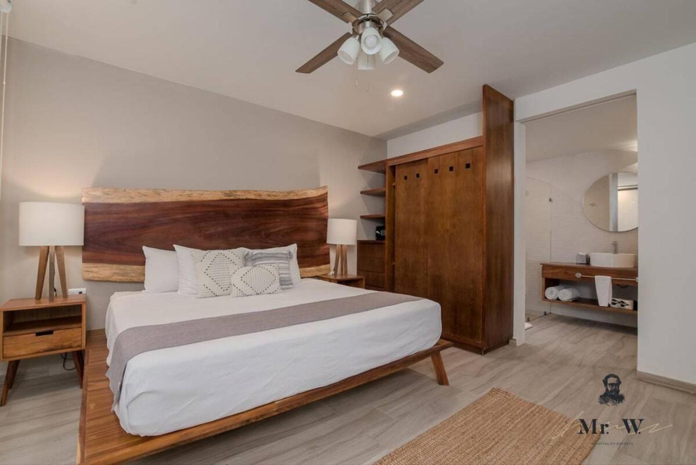 Full Space, 6 Building Apartment *